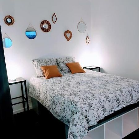 Appartement Les Abbesses باريس المظهر الخارجي الصورة