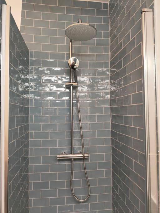 Appartement Les Abbesses باريس المظهر الخارجي الصورة
